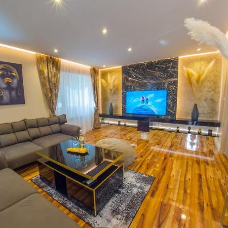 Luxury Apartment Black And Gold Mostar Kültér fotó