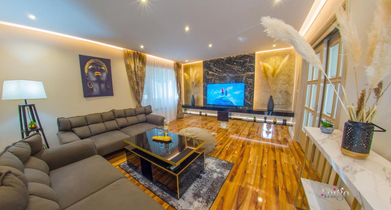 Luxury Apartment Black And Gold Mostar Kültér fotó