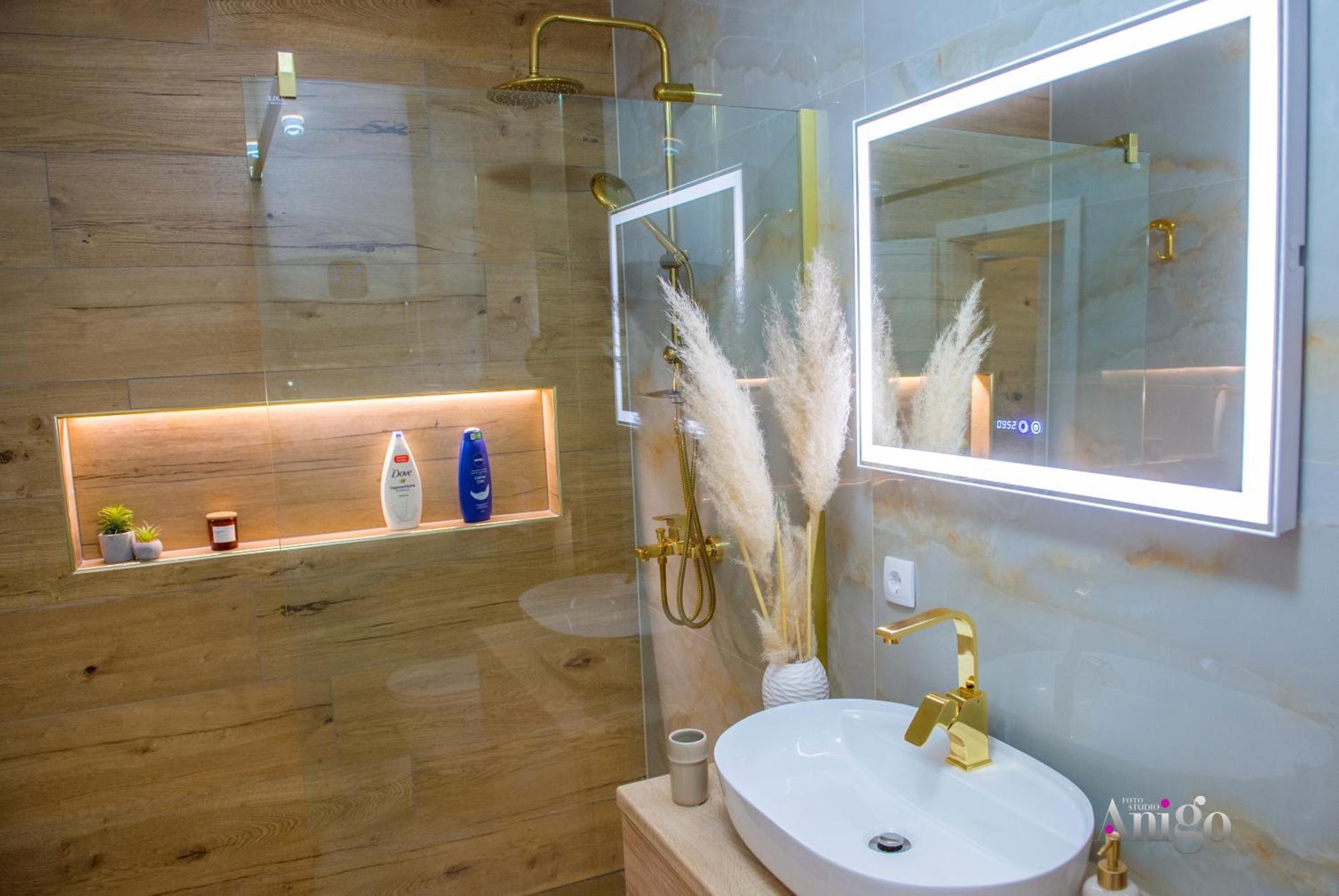 Luxury Apartment Black And Gold Mostar Kültér fotó
