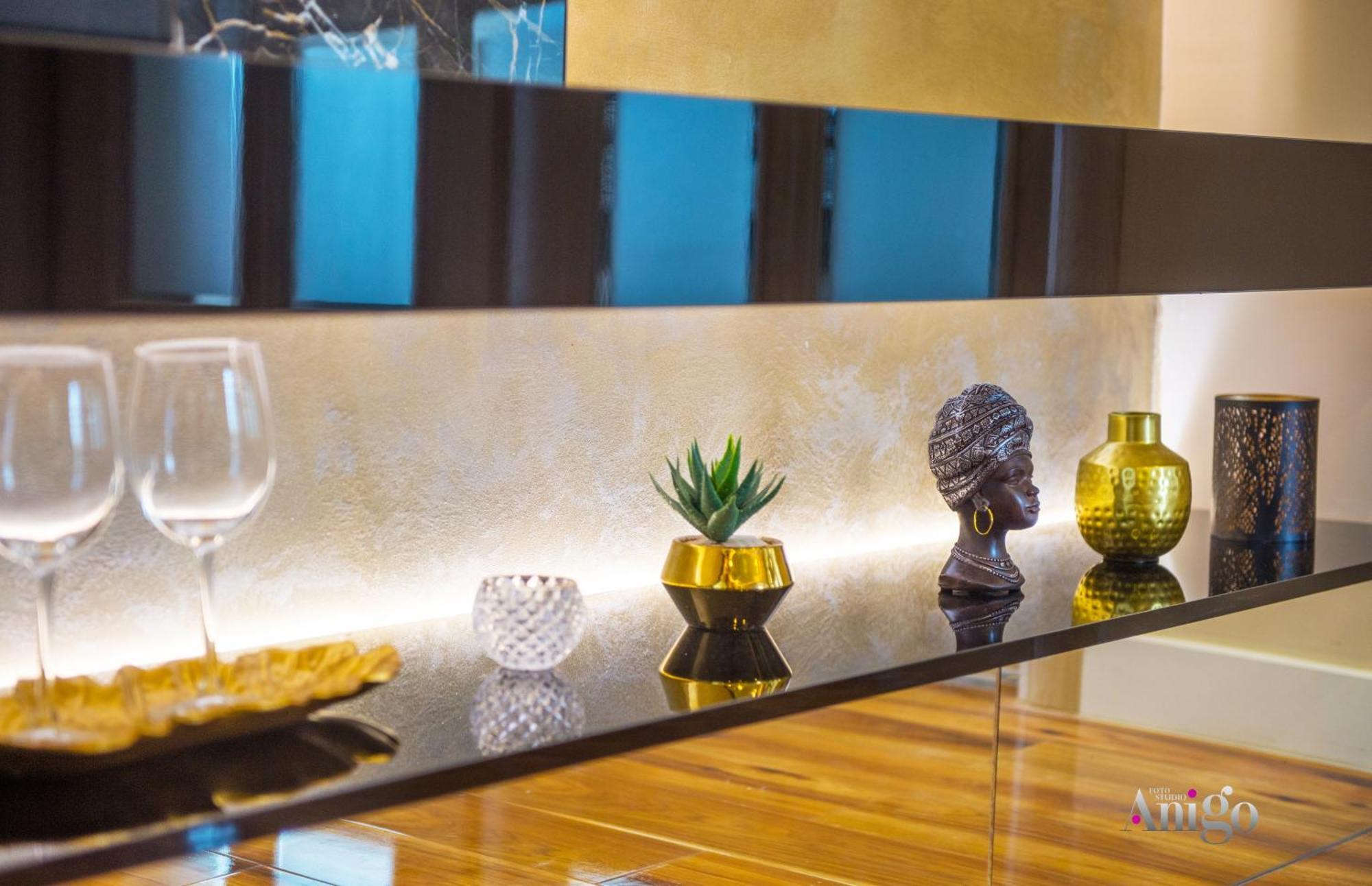 Luxury Apartment Black And Gold Mostar Kültér fotó